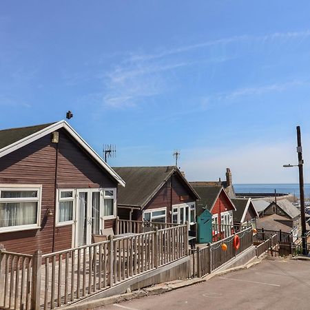 Granny'S Teeth Lyme Regis Exterior foto