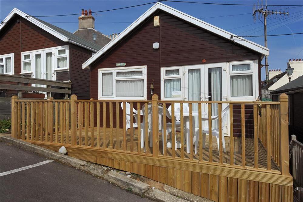 Granny'S Teeth Lyme Regis Exterior foto